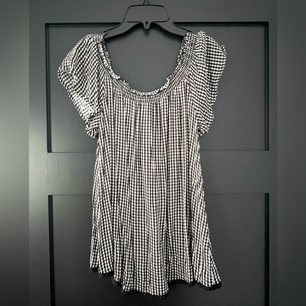 NWT! Two Beautiful Maternity Women’s Sz M black and white checkered boho top